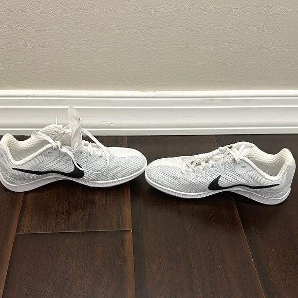 NEW Nike Zoom Rival - DC8725-100 - Picture 7 of 7